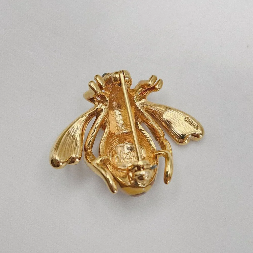 Vintage Joan Rivers Joan of the Jungle Bee Insect Yellow Enamel Brooch Pin